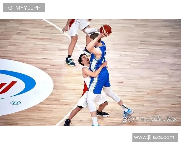 姚明在赛场上频频跌倒背后的原因与影响分析