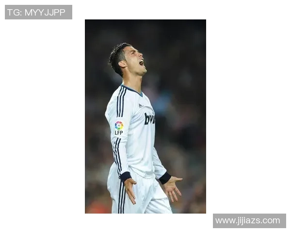 全球最帅气的足球明星盘点及其魅力瞬间分享